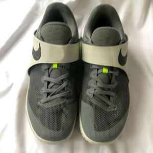 Nike Zoom Live basketball shoes Size 14